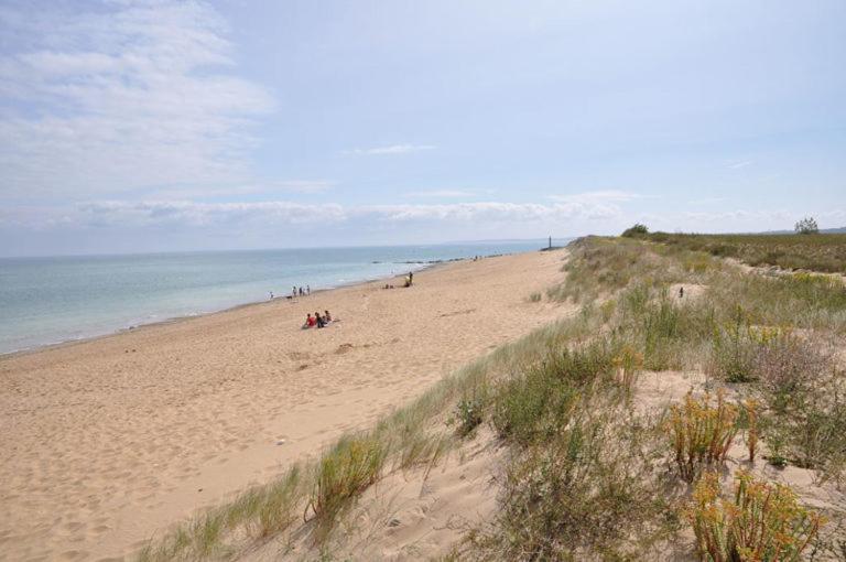 A 80M De La Plage De Plaisance Pour 8 Personnes Saint-Georges-d'Oleron Εξωτερικό φωτογραφία